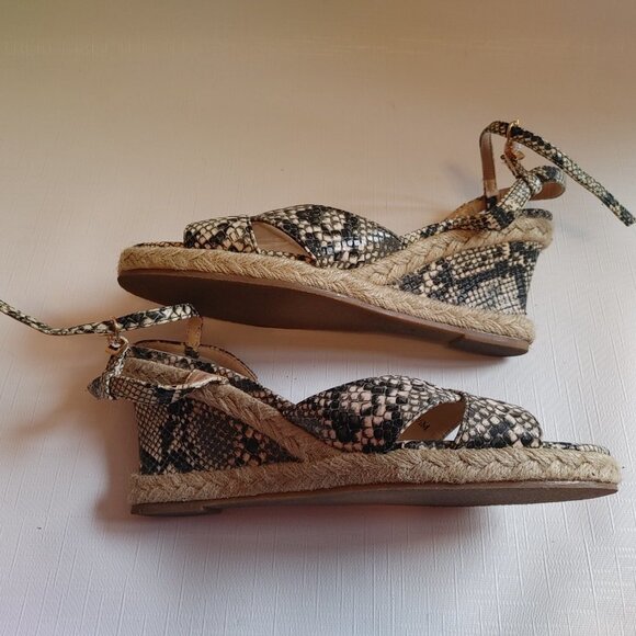 Victoria's Secret Snake Skin Wedges 7.5 Beach Wedding Shoes - Picture 4 of 5